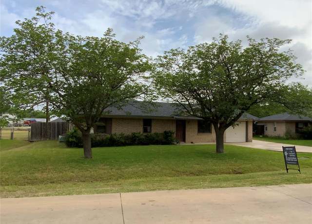 Property at 103 Jackilu St, Sanger, TX 76266, 3 beds, 1 bath