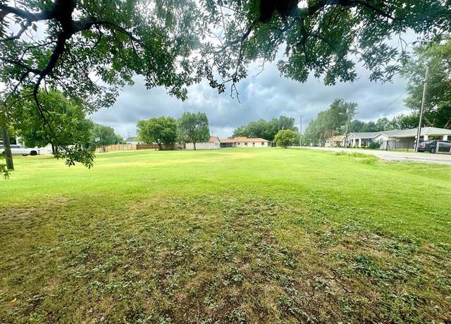Property at 201 Dawson St, Mansfield, TX 76063