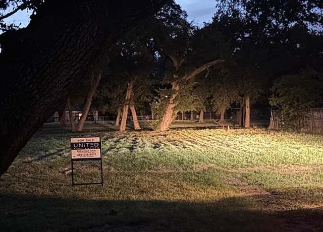 Property at 941 Robinhood Blvd, Mesquite, TX 75149