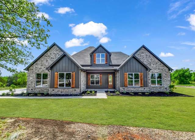 Property at 117 Fan Mill Trl, Weatherford, TX 76085, 4 beds, 3.5 baths