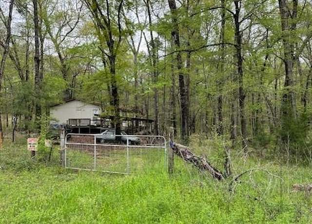 Property at 150 Private Road 6294, Palestine, TX 75801, 3 beds, 2 baths