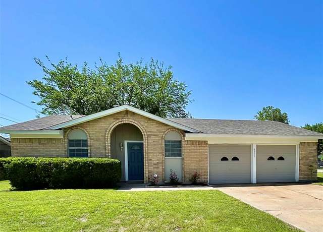 Property at 6433 Saramac Dr, Watauga, TX 76148, 3 beds, 2 baths