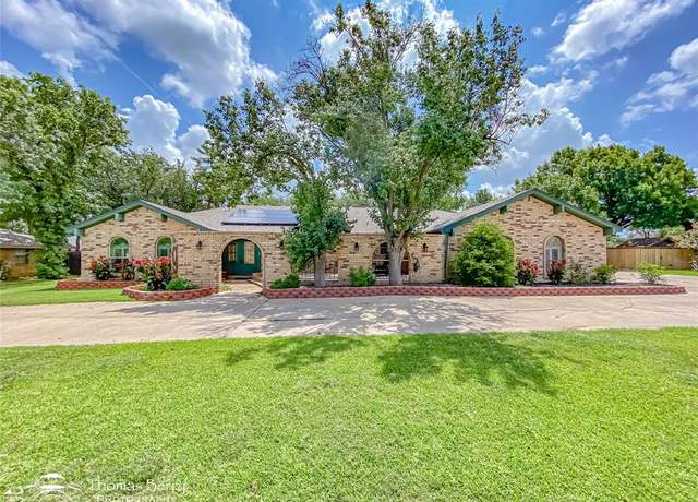 Property at 1925 Lytle Trl, Abilene, TX 79602, 3 beds, 2 baths