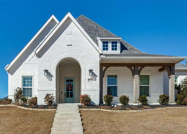 Property at 2228 Sandrellan St, Fort Worth, TX 76008, 4 beds, 4 baths