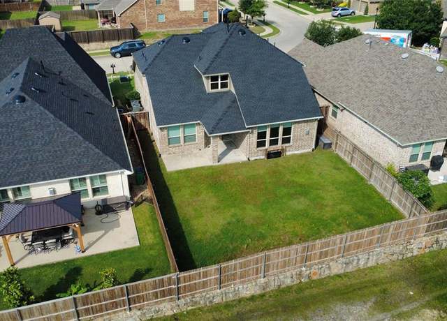 Property at 1103 Bantham Way, Forney, TX 75126, 4 beds, 2.5 baths
