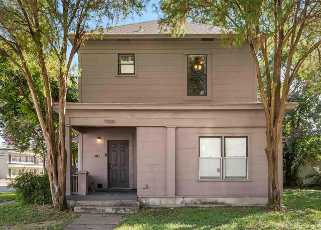 Property at 1800 S 10th St, Waco, TX 76706, 7 beds, 6 baths
