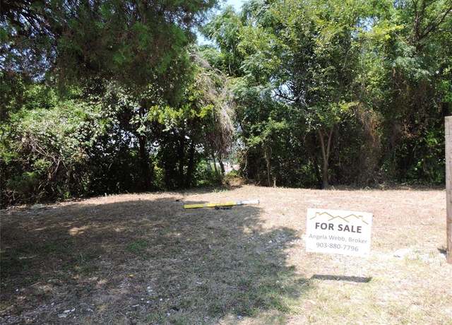 Property at 1225 Glidden St, Dallas, TX 75203