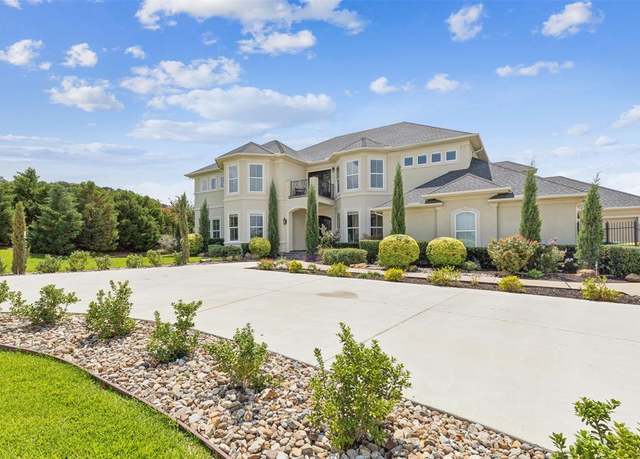 Property at 649 Oak Tree Cv, Cedar Hill, TX 75104, 5 beds, 4.5 baths