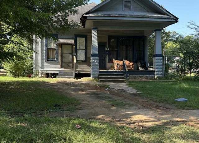Property at 629 W 64th St, Shreveport, LA 71106, 3 beds, 1 bath