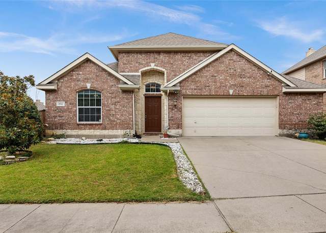 Property at 8961 Riscky Trl, Fort Worth, TX 76244, 4 beds, 2 baths