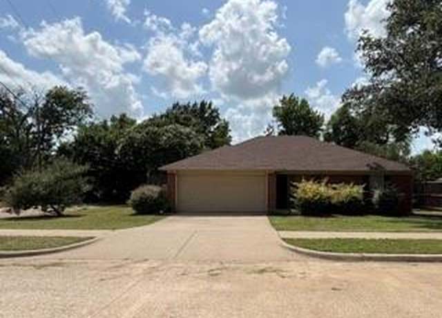 Property at 1001 Boardwalk St, Midlothian, TX 76065, 3 beds, 2 baths