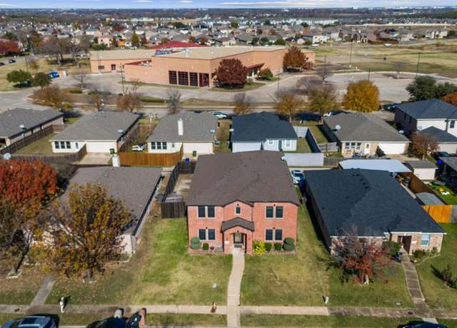 Property at 14849 Ledgeview Ct, Balch Springs, TX 75180, 5 beds, 3 baths