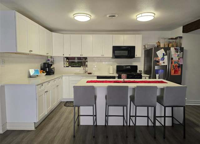 Property at 1221 Sunnybrook Dr, Irving, TX 75061, 4 beds, 3 baths