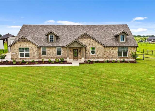 Property at 13421 Sage Meadow Cir, Sanger, TX 76266, 4 beds, 2 baths