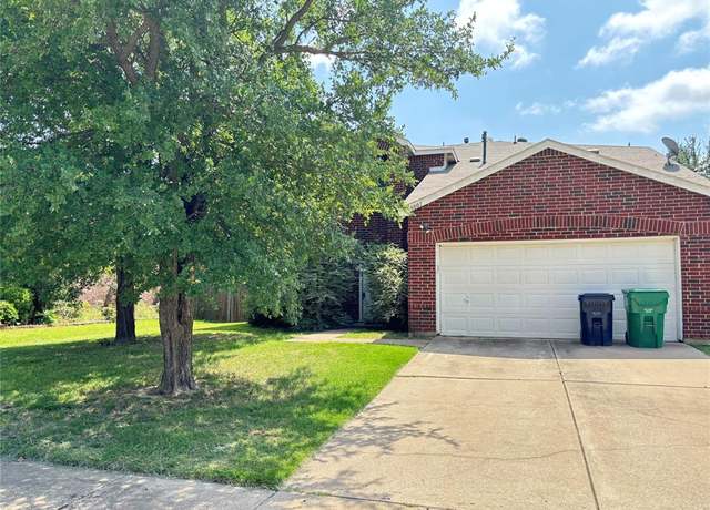 Property at 8001 Mirror Rock Ln, Denton, TX 76210, 4 beds, 2.5 baths