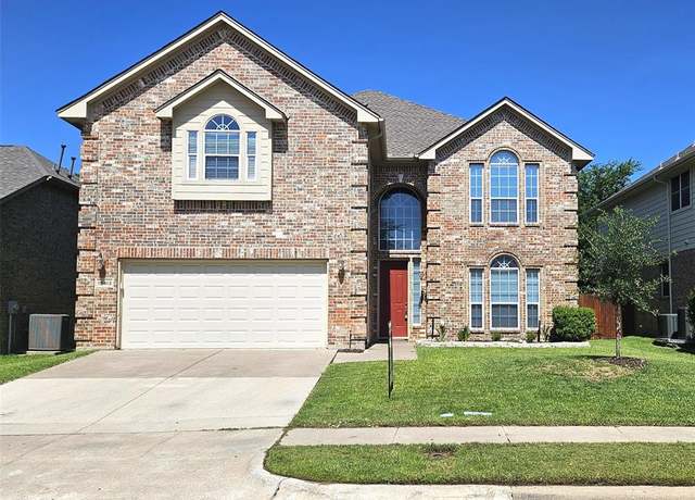 Property at 10413 Stoneside Trl, Fort Worth, TX 76244, 4 beds, 3 baths