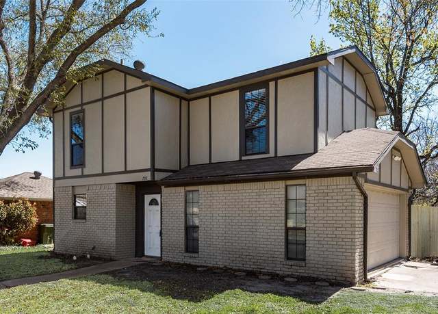 Property at 702 Middle Glen Dr, Garland, TX 75043, 3 beds, 2.5 baths