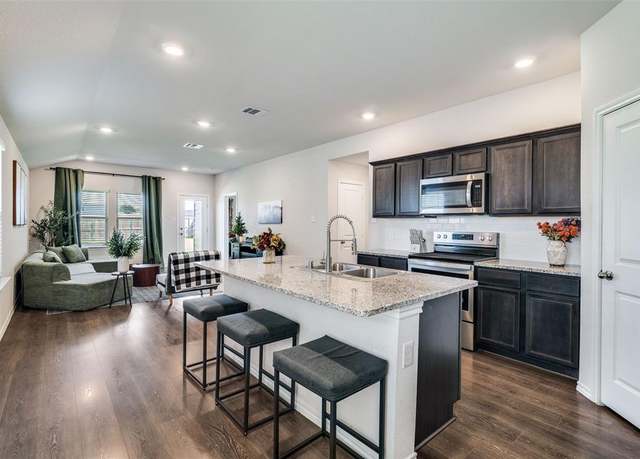 Property at 1628 Seadrift Dr, Forney, TX 75126, 3 beds, 2 baths