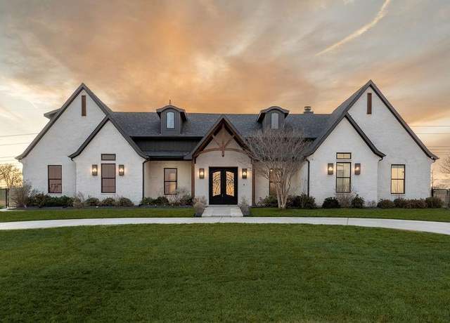 Property at 704 Glade Park Ct, Azle, TX 76020, 5 beds, 5.5 baths
