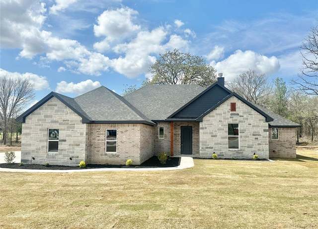 Property at 105 Villa Ct, Poolville, TX 76487, 4 beds, 3 baths