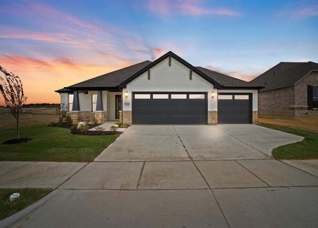 Property at 117 Loveta Ln, Boyd, TX 76023, 3 beds, 2 baths