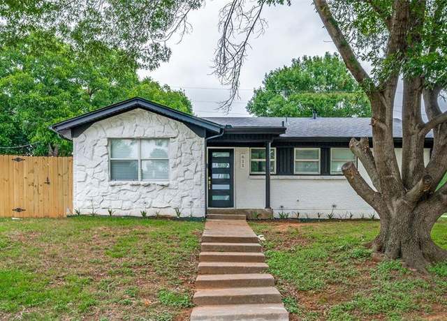 Property at 611 Cannon Dr, Euless, TX 76040, 3 beds, 2 baths