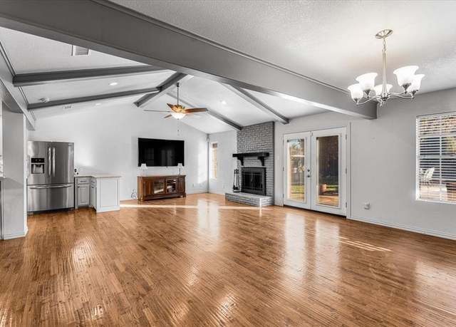 Property at 904 NW 8th Ave, Mineral Wells, TX 76067, 4 beds, 3 baths