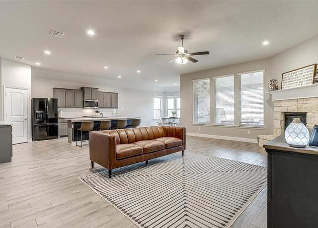 Property at 15013 Fleet Hill Rd, Aledo, TX 76008, 4 beds, 2 baths