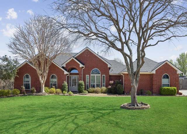 Property at 624 Dove Hill Cir, Heath, TX 75032, 3 beds, 2 baths
