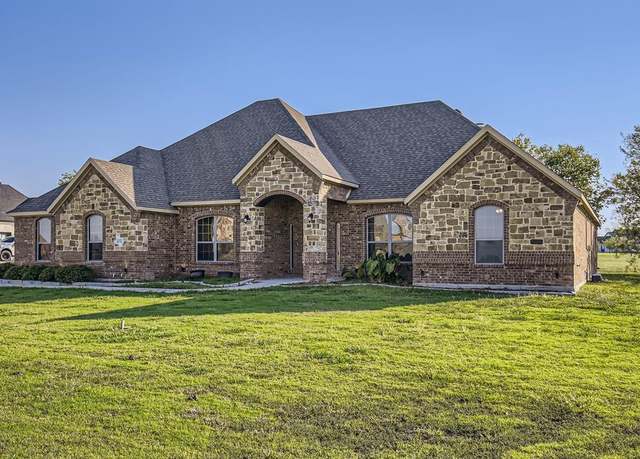 Property at 1690 Winding Creek Ln, Rockwall, TX 75032, 4 beds, 3 baths