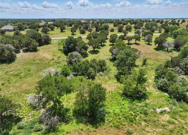 Property at 6224 N Aberdeen Dr, Cleburne, TX 76033