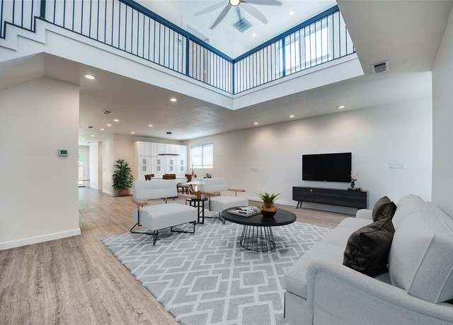 Property at 1967 Angelina Dr, Dallas, TX 75212, 4 beds, 3 baths