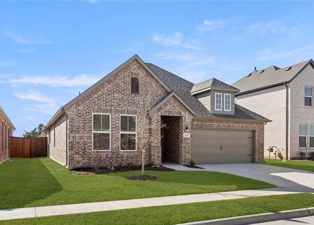 Property at 1236 Redcoat Dr, Forney, TX 75126, 4 beds, 2.5 baths