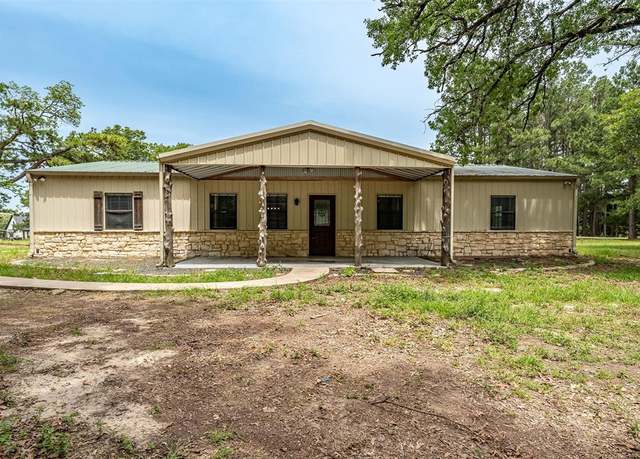 Property at 14486 VZ County Road 4811, Chandler, TX 75758, 4 beds, 2 baths