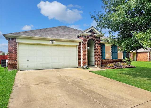 Property at 815 Creekside Dr, Glenn Heights, TX 75154, 3 beds, 2 baths
