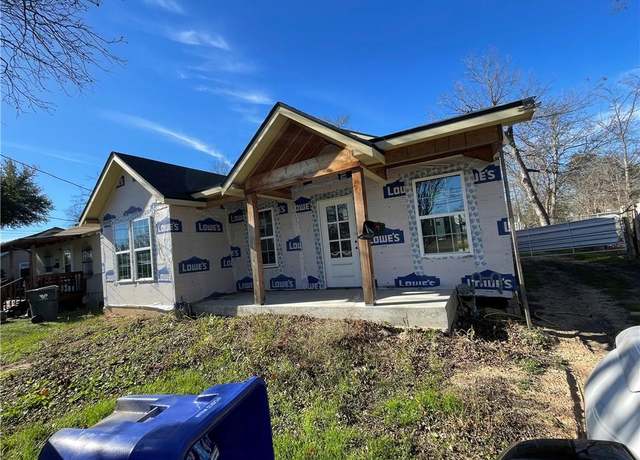 Property at 2421 Ross Ave, Waco, TX 76706, 3 beds, 2 baths
