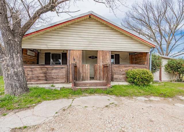 Property at 305 E Church St, Crandall, TX 75114, 3 beds, 1 bath