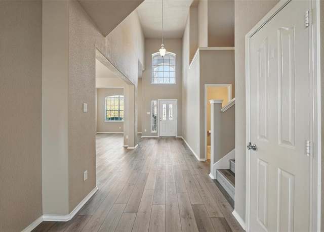 Property at 804 Starling Ln, Aubrey, TX 76227, 4 beds, 2.5 baths
