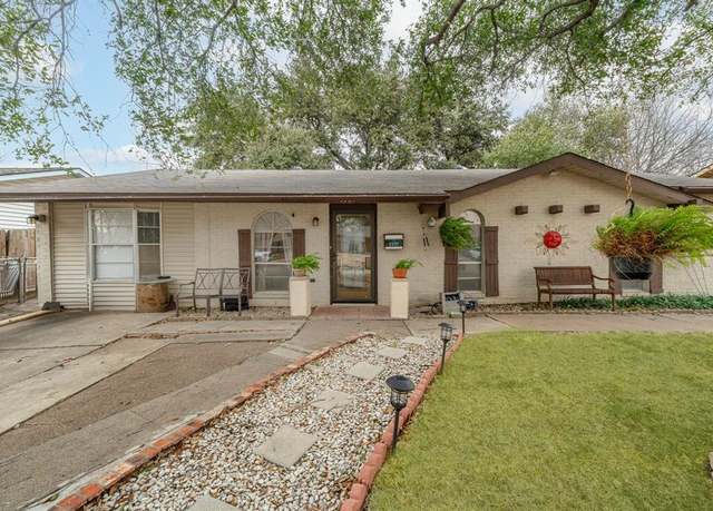 Property at 1107 Briarwood Dr, Lewisville, TX 75067, 4 beds, 1.5 baths