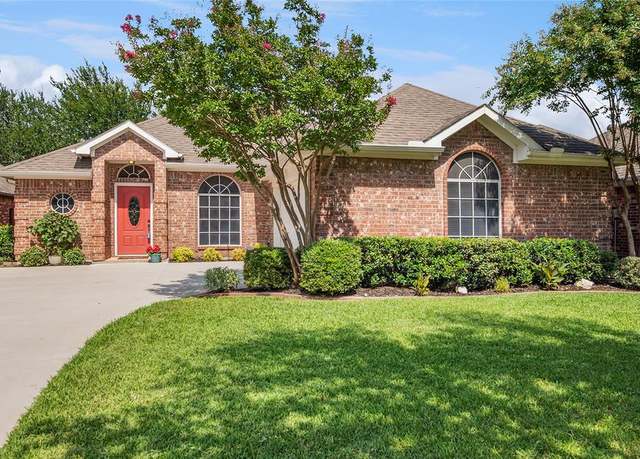 Property at 1726 Chatham Ln, Keller, TX 76248, 3 beds, 2 baths
