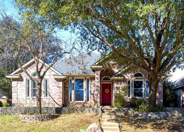 Property at 1236 Christopher Ln, Lewisville, TX 75077, 3 beds, 2 baths
