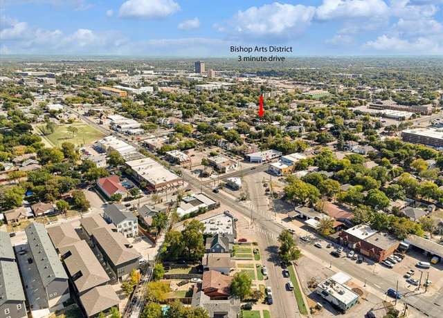 Property at 1021 Kings Hwy, Dallas, TX 75208, 4 beds, 3.5 baths