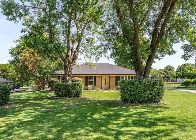Property at 849 Twin Oaks Dr, Wylie, TX 75098, 4 beds, 2 baths