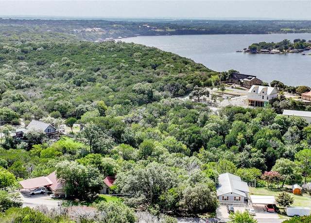 Property at 1011 Hidden Cove Trl, Granbury, TX 76049
