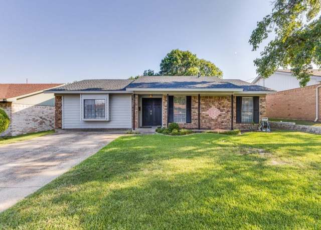 Property at 209 Melinda Dr, Mesquite, TX 75149, 4 beds, 2 baths