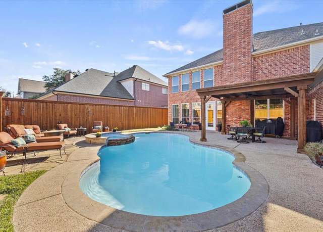 Property at 4629 Old Pond Dr, Plano, TX 75024, 5 beds, 3 baths