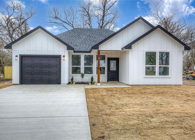 Property at 601 Henry St, Commerce, TX 75428, 3 beds, 2 baths