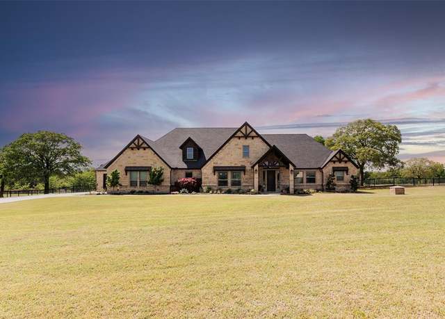 Property at 123 Rio Rancho Dr, Decatur, TX 76234, 4 beds, 3 baths
