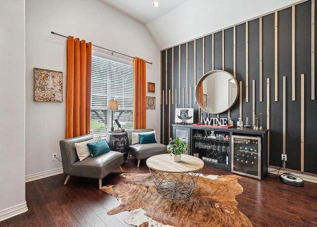 Property at 10601 Los Rios Dr, Fort Worth, TX 76179, 4 beds, 2 baths