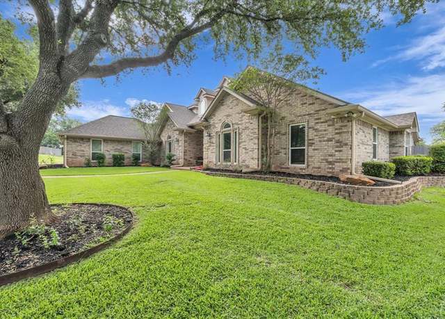 Property at 403 Gibraltar Ln, Lorena, TX 76655, 4 beds, 3.5 baths